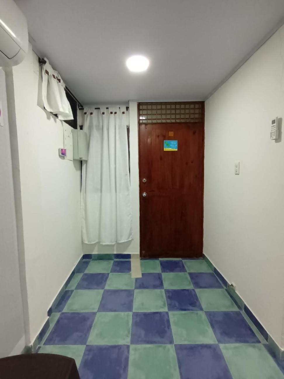 Edificio Vista Hermosa 公寓